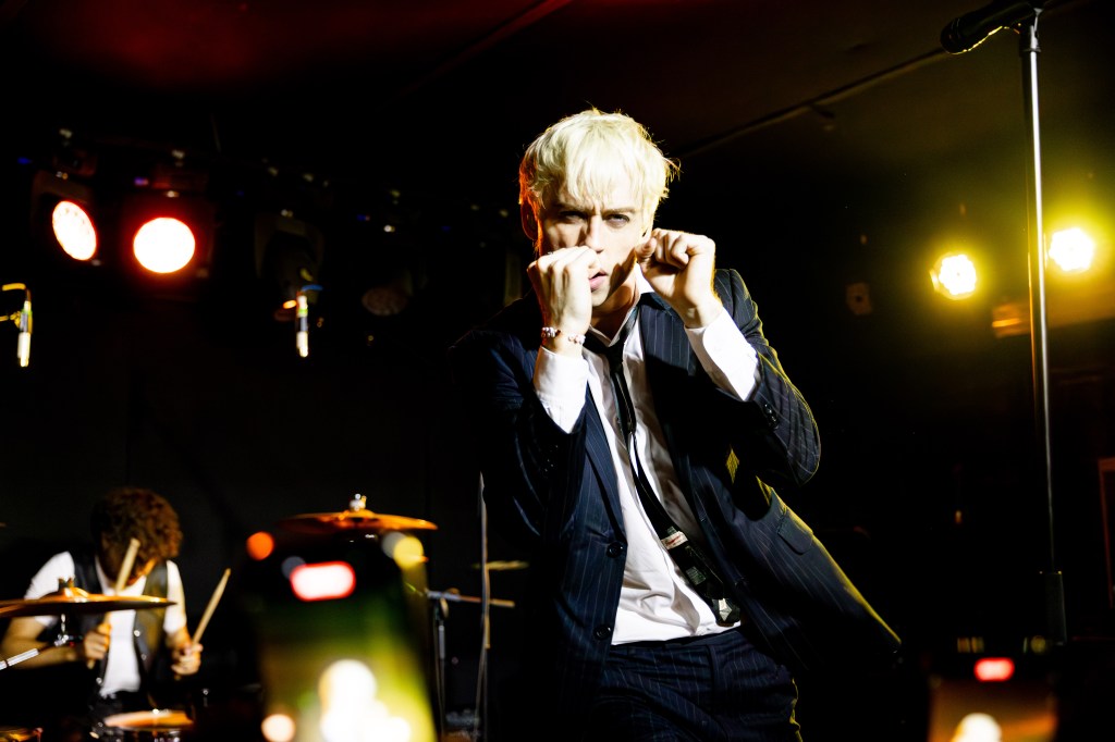 Photo Gallery and Show Review: Haiden Henderson in New York