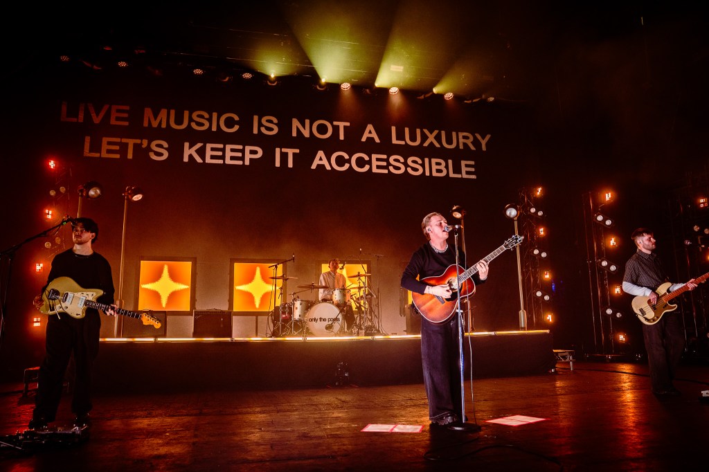 Photo Gallery and Show Review: Only The Poets in&nbsp;England